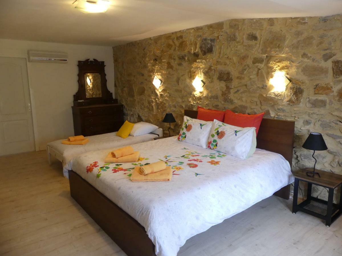 Chambres D'Hotes Les Gragniotes Tournissan ภายนอก รูปภาพ
